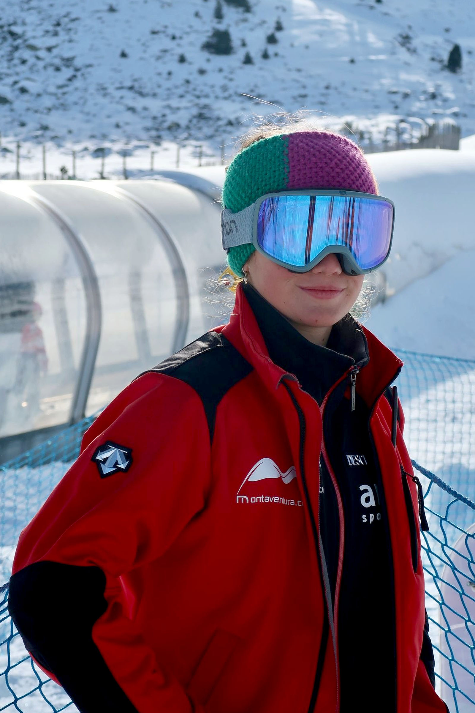 Ana, monitora de esquí en Montaventura